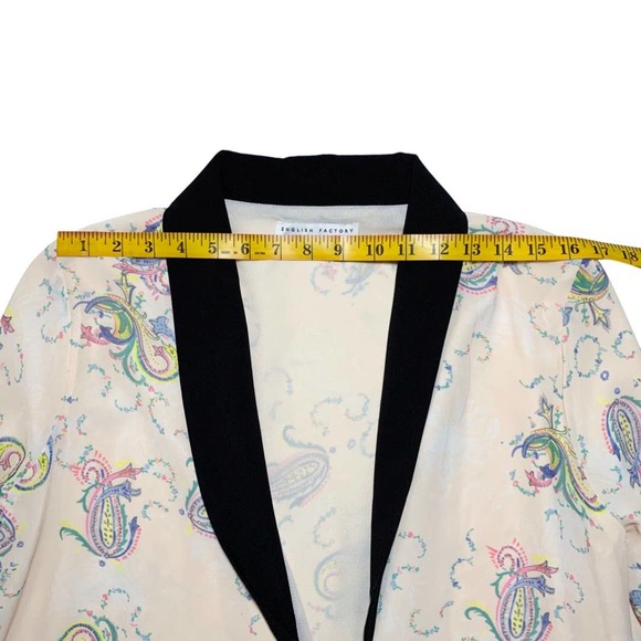 English Factory | Women | Cream Paisley Black Accent Robe | Size Medium - Picture 5 of 11